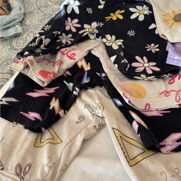 Dot Dot Smile - Size 7 - Leggings into Shorts - Picture 4 of 4